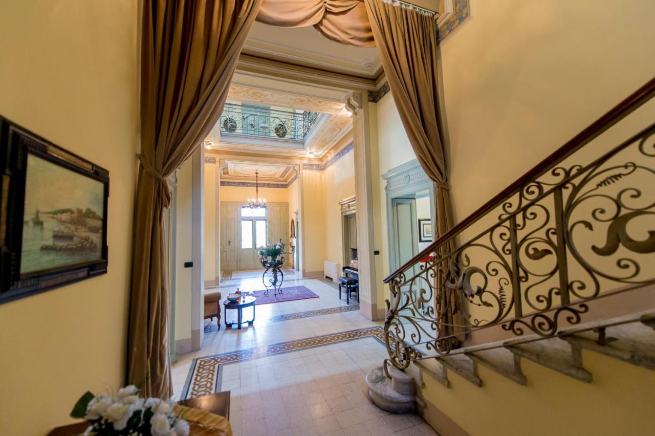 Villa Confalonieri Манделло-дель-Ларіо Номер фото